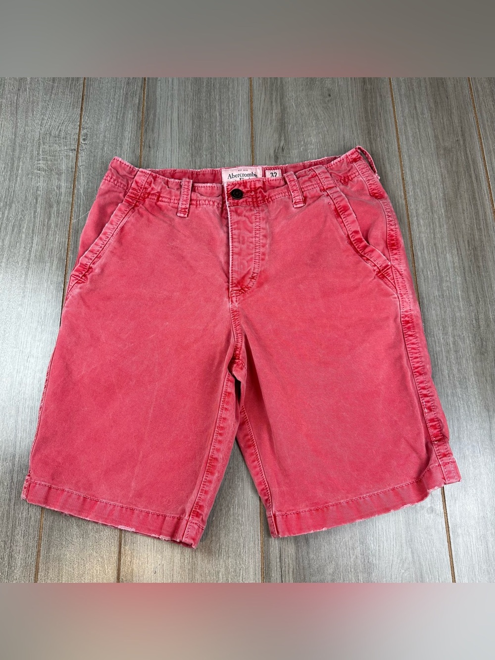 VTG Y2K Abercrombie Fitch Chino Shorts 32 Distressed Cotton Red